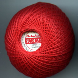 3567/306 Medvilniniai siūlai nėrimui "Kaja" spalva 306-skaisti raudona/30g/200m