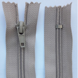 Nylon Zipper S60 close-end 30 cm color 085-beige/1 pc.
