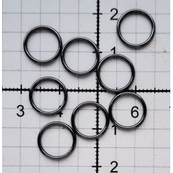 Žiedeliai petnešėlėms metaliniai 8 mm juodo nikelio (gun metal) sp., be nikelio/2 vnt.