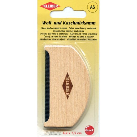 Wool and cashmere comb art.920-57, wood handle